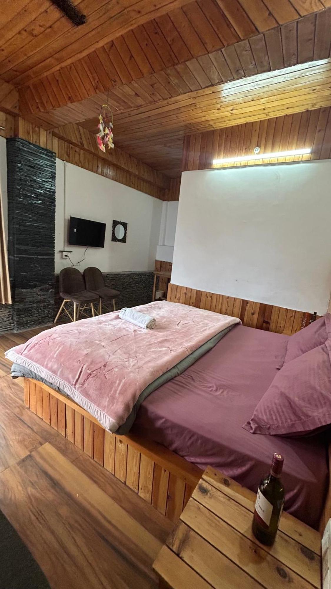 The Himalayan Sukoon Villa Near Jibhi Banjār Extérieur photo